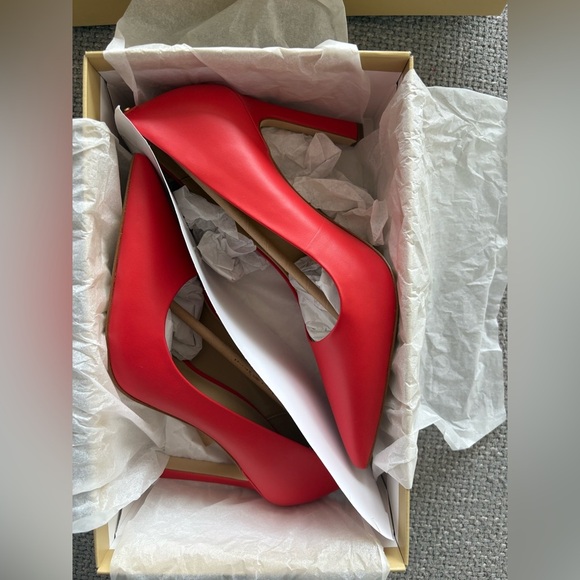 Michael Kors Leather Pointed-Toe Pumps – Size 8 – NWT with Box (Not Outlet) - Picture 4 of 12